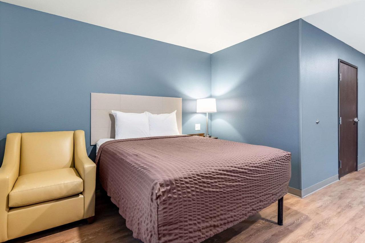 Woodspring Suites Indianapolis Airport South 외부 사진