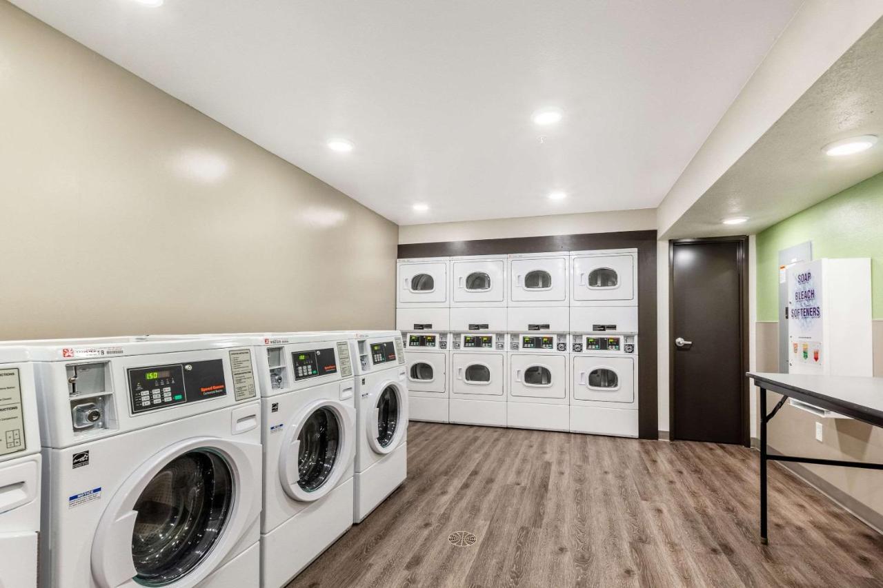 Woodspring Suites Indianapolis Airport South 외부 사진